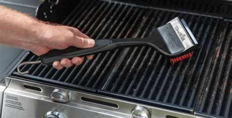 How to Remove Stubborn Stains and Grease from Your Fire Magic Grill